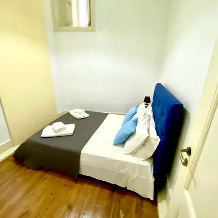 Pensjonat Relax Chiado 3 - Cute Little Double With Shared Bathroom